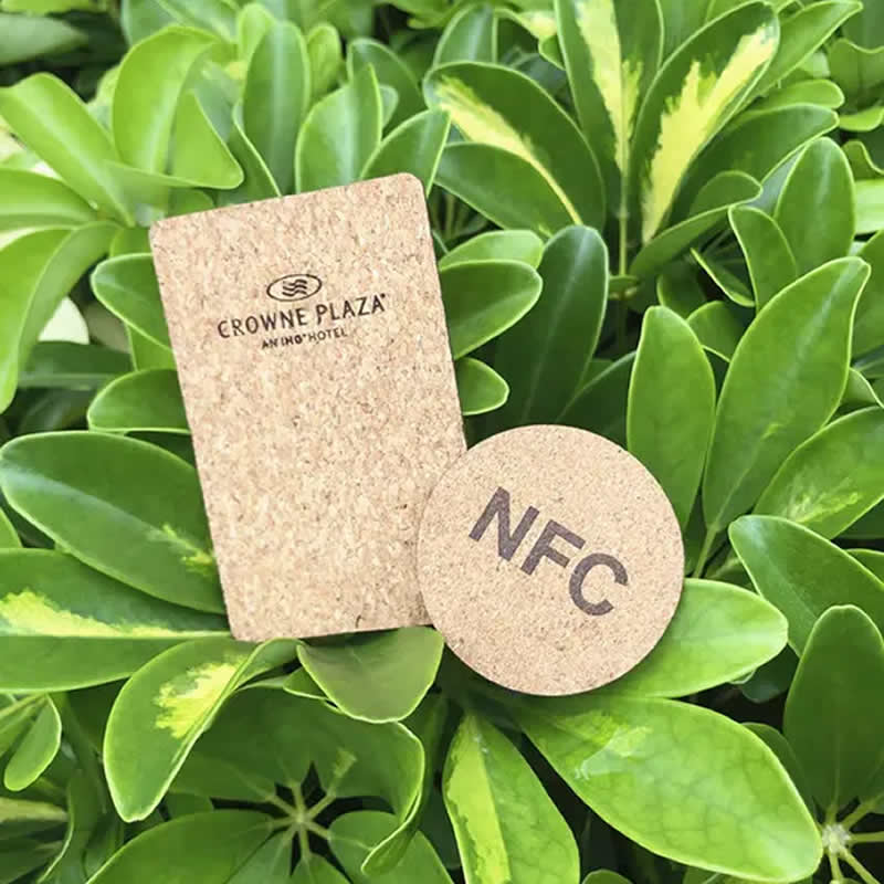 Hotelschlüsselkarte und NFC-Schlüsselanhänger